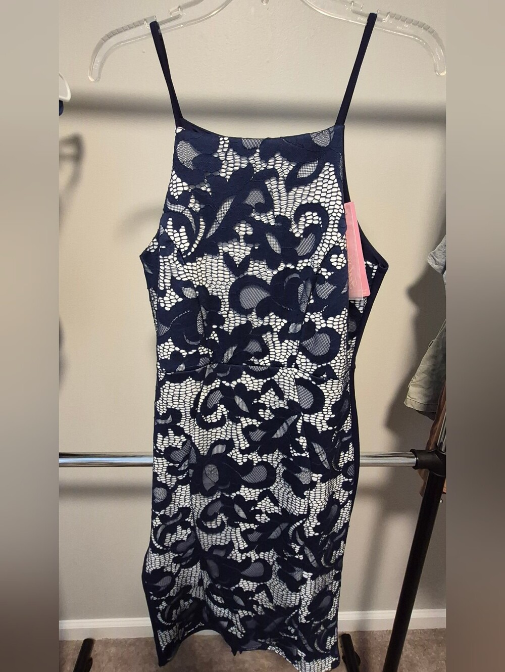 Lipsy All Over Lace Dress - New With Tags - Picture 2 of 5